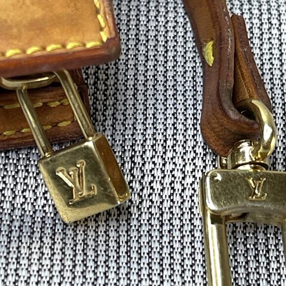 Louis Vuitton Nomad Cabas Ambre Accessory Pouch Tan Leather with Strap LM0024 - Picture 5 of 9